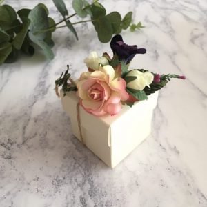 Floral style favours
